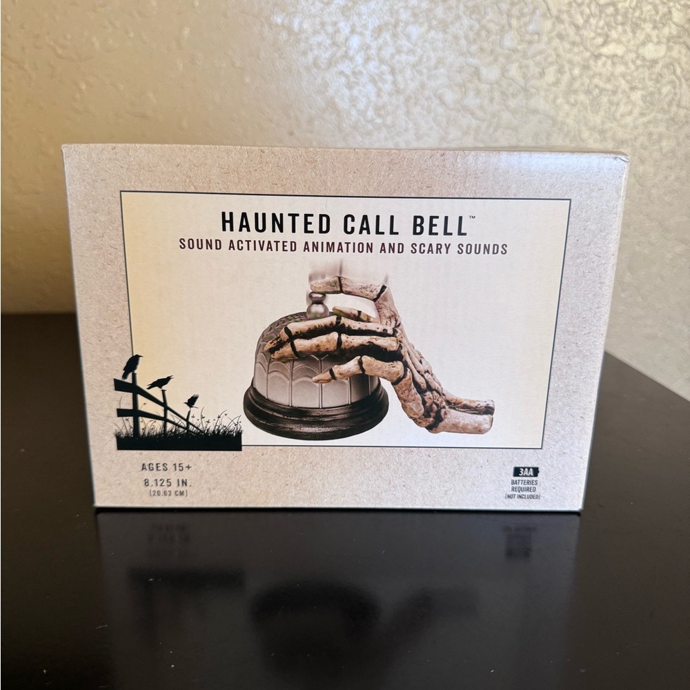 Haunted skeleton call bell